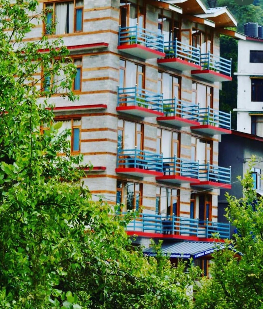 Hotel Himachal Heights Manāli Екстериор снимка